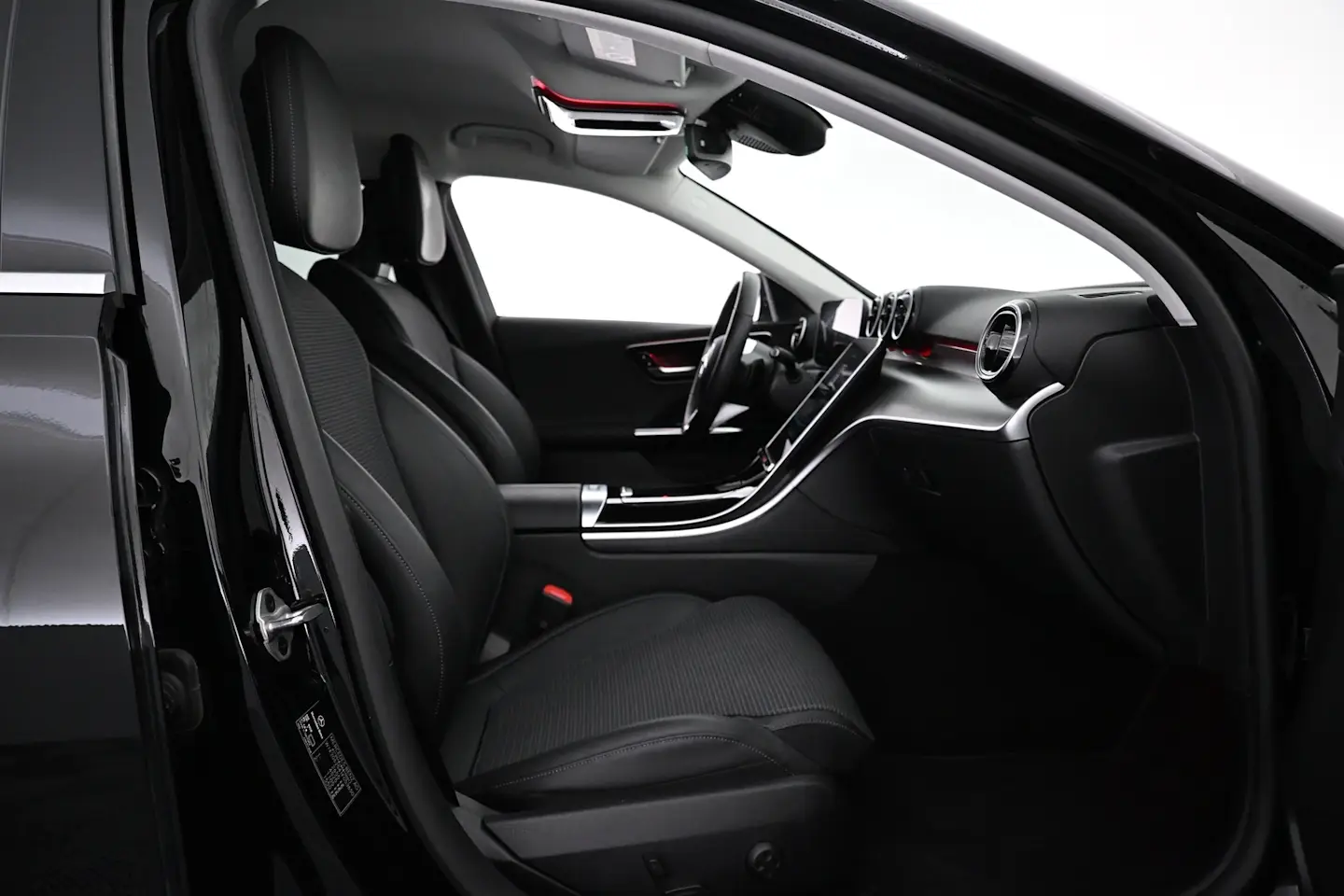 Car Image - 3WDl3IHFRdGlLiiogErfUU