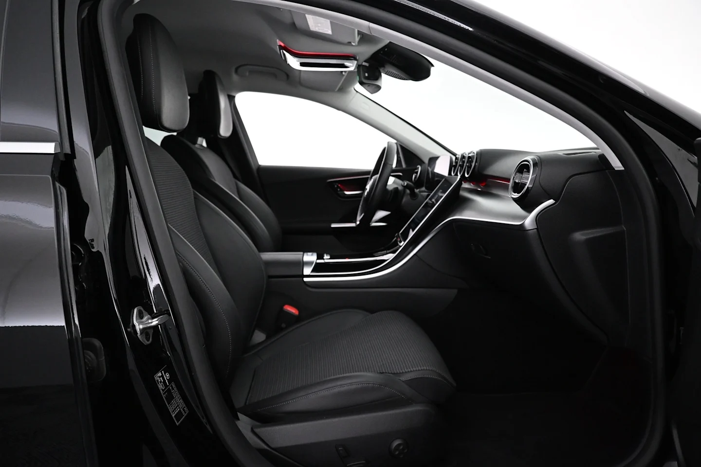 Car Image - 3WDl3IHFRdGlLiiogErfUU