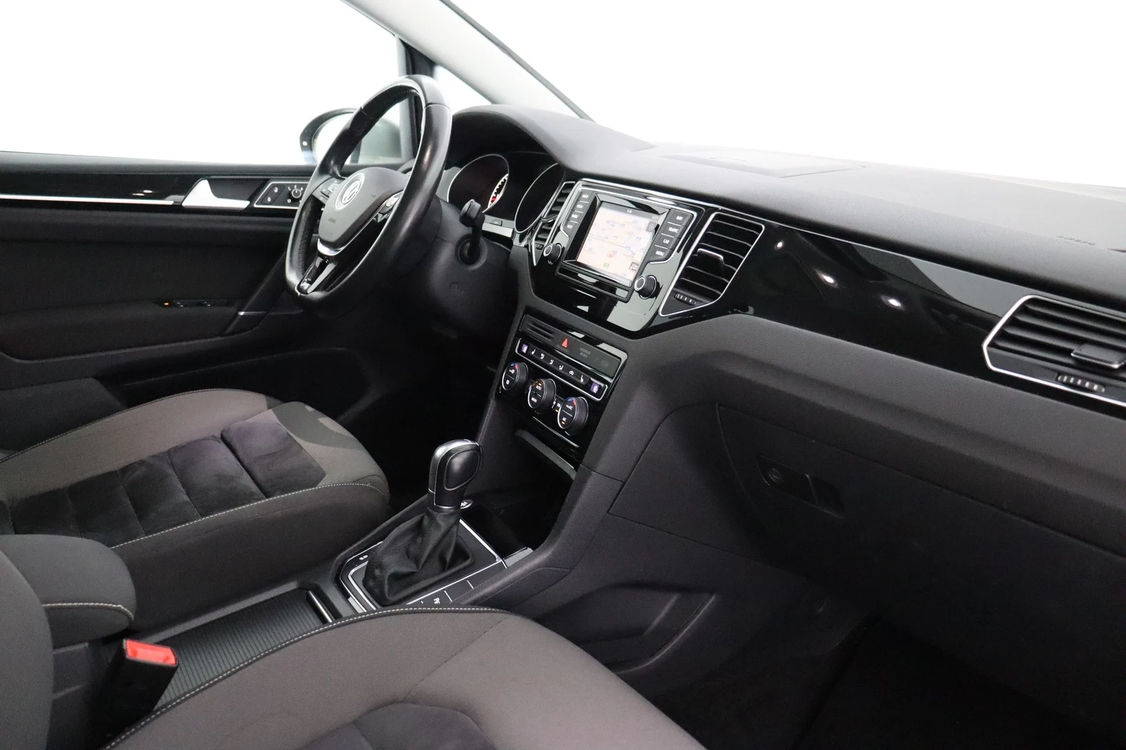 Car Image - 5SeoVFVNLk5K3T7wAUAroG