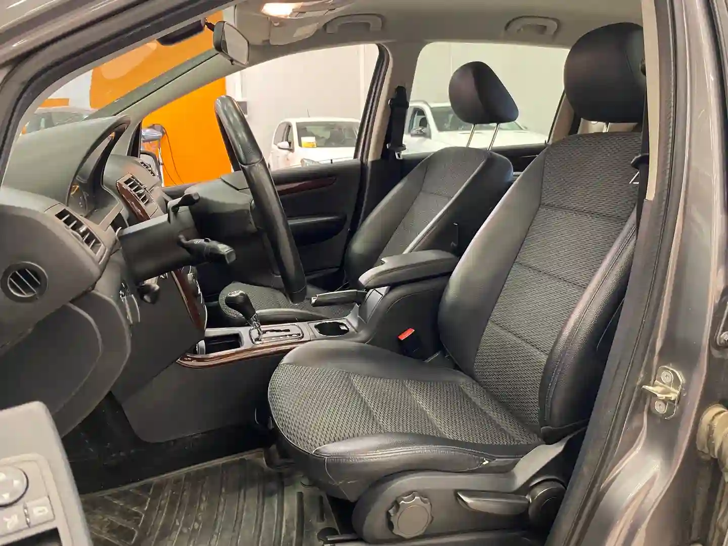 Car Image - 4ntio7LiyngF9lSNK2qD60
