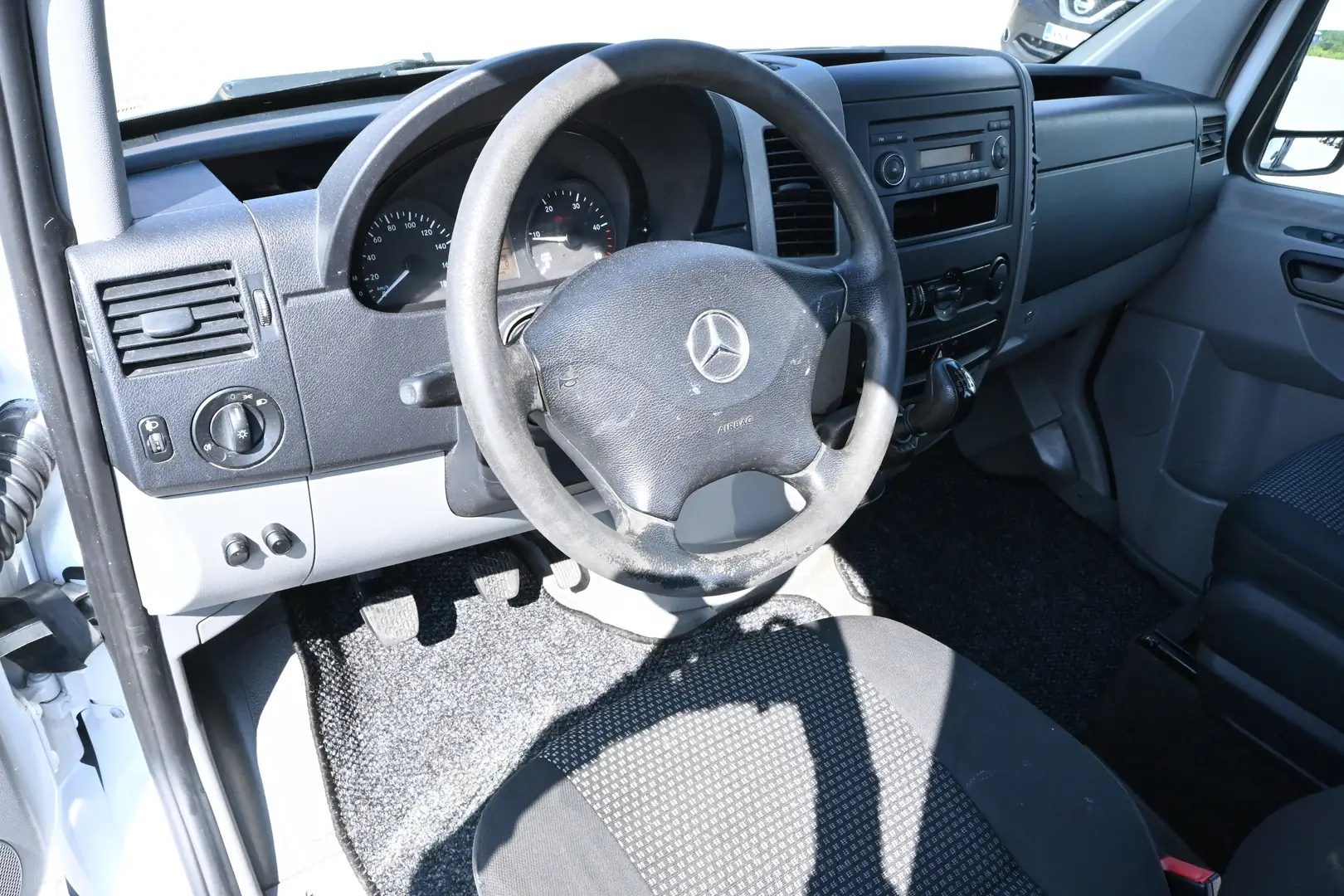Car Image - 4E1i02jUaH74m7UaDlL5Dc