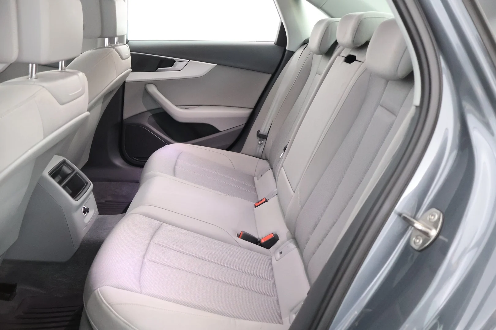 Car Image - 5Vj8qcoHf9HzhnQhavp2CI