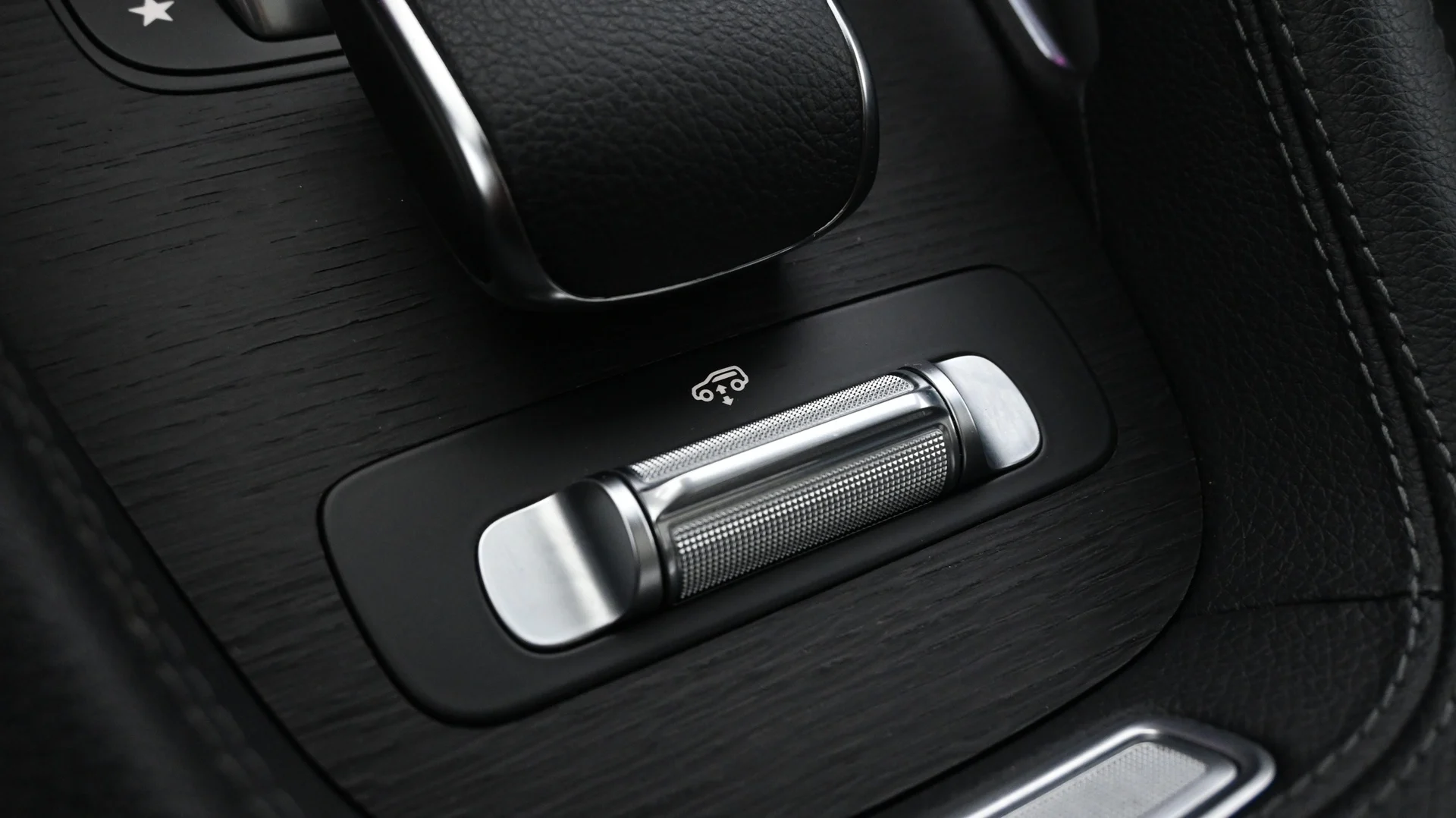 Car Image - 58RHLAtUSKJYHxF8vyyUU5