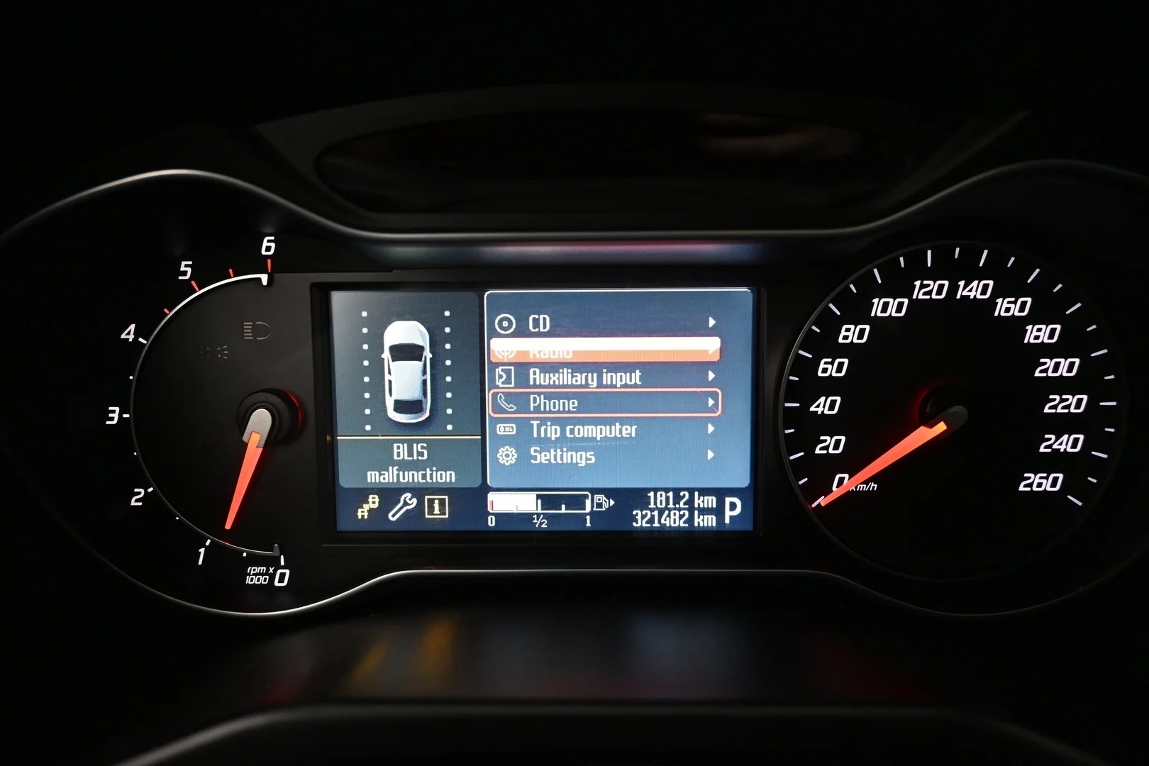 Car Image - 5KNz8YVX6r0tbtXjGzbpJh