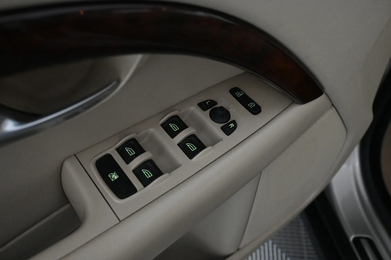 Car Image - 6j8Z0CrMx5IXVNyZ3VVeZO