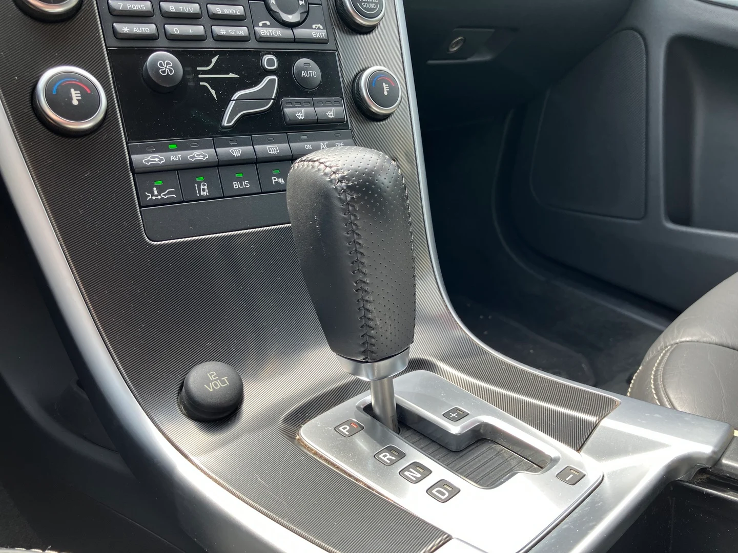 Car Image - 1ouhJNuYantcn0eC7Wdbrf