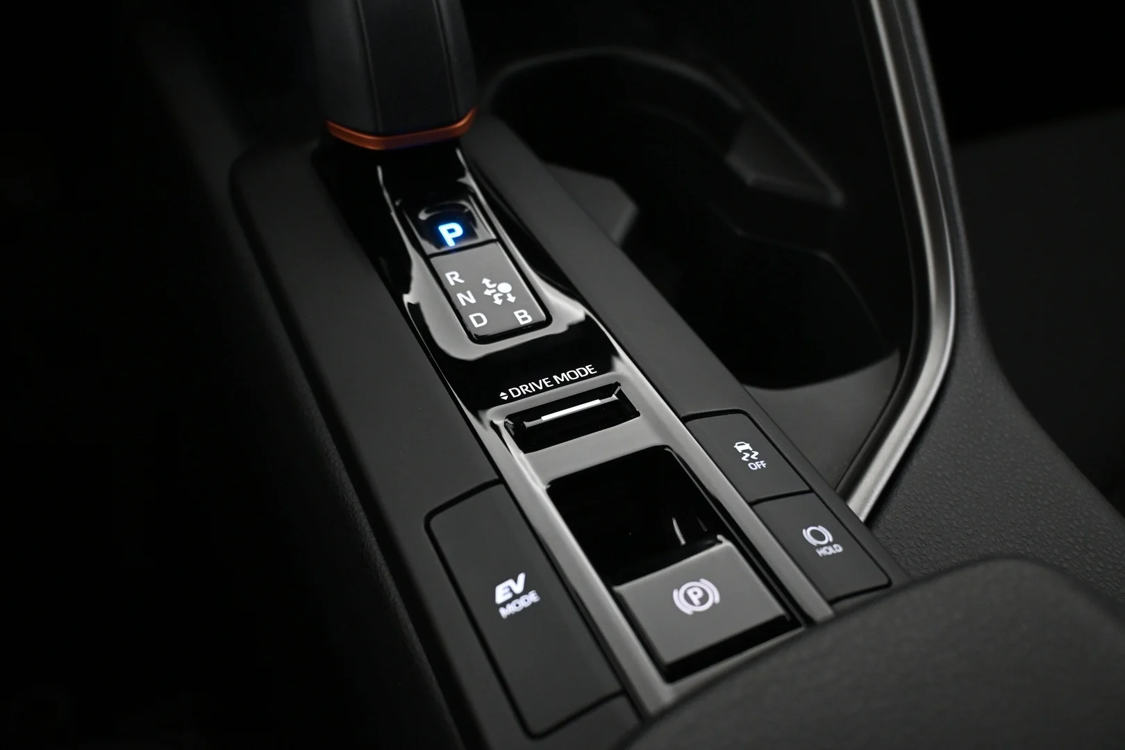 Car Image - 1vZUpPovSojF1xM1gdrq2u