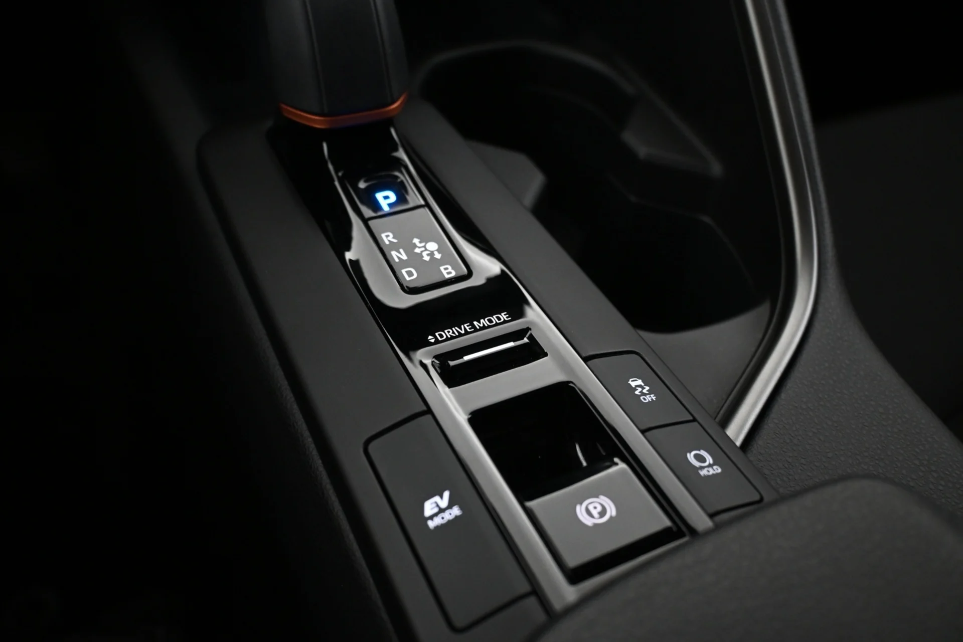 Car Image - 1vZUpPovSojF1xM1gdrq2u