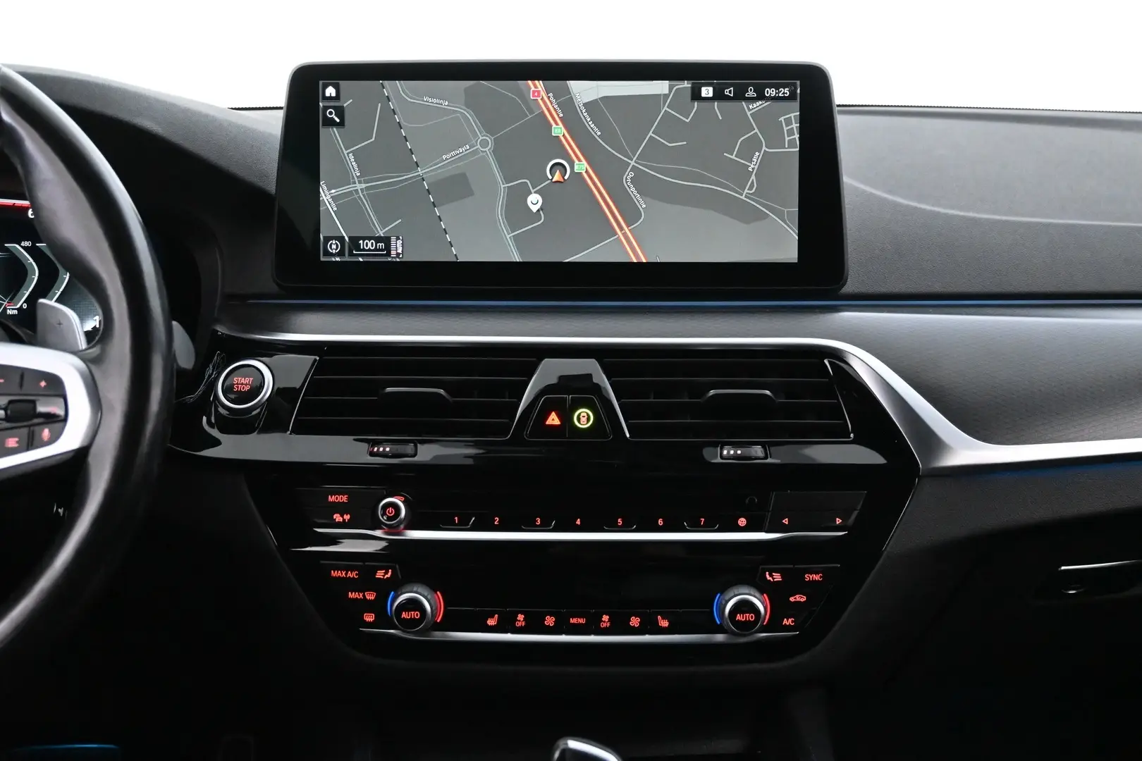 Car Image - 2o1gCc1g2a1InX1EMw4ngK