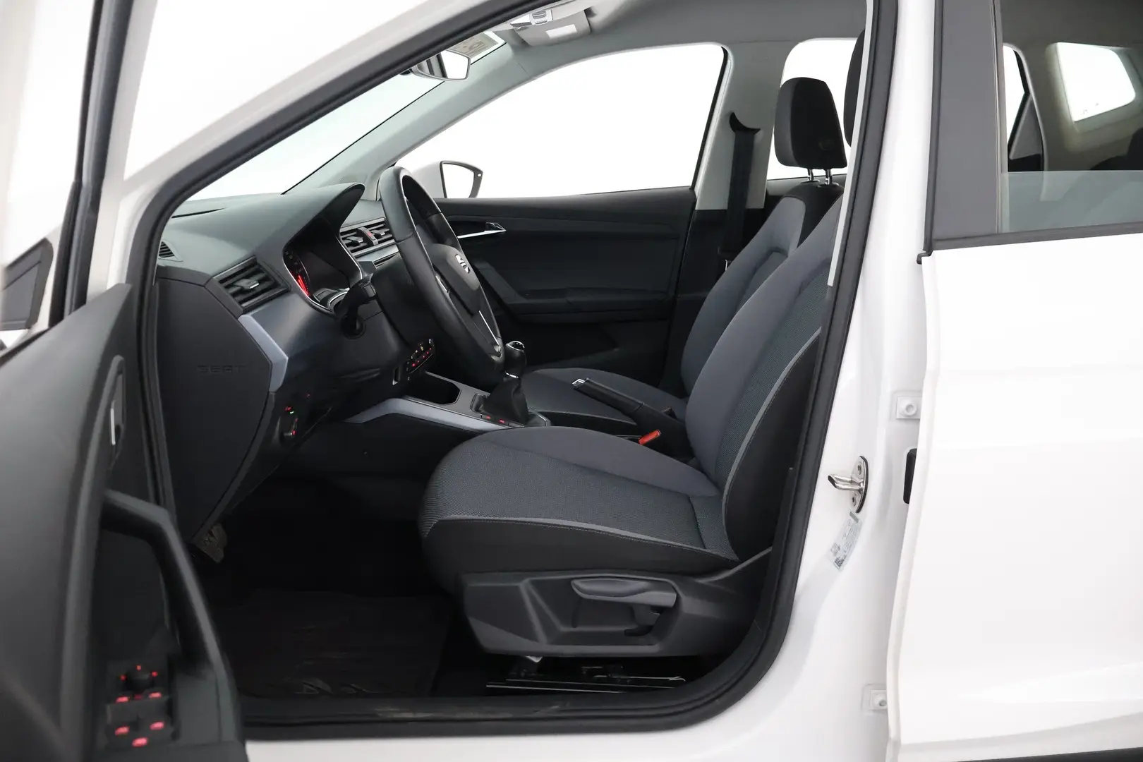 Car Image - N1keoTs1Q4iuLavNLbBDI