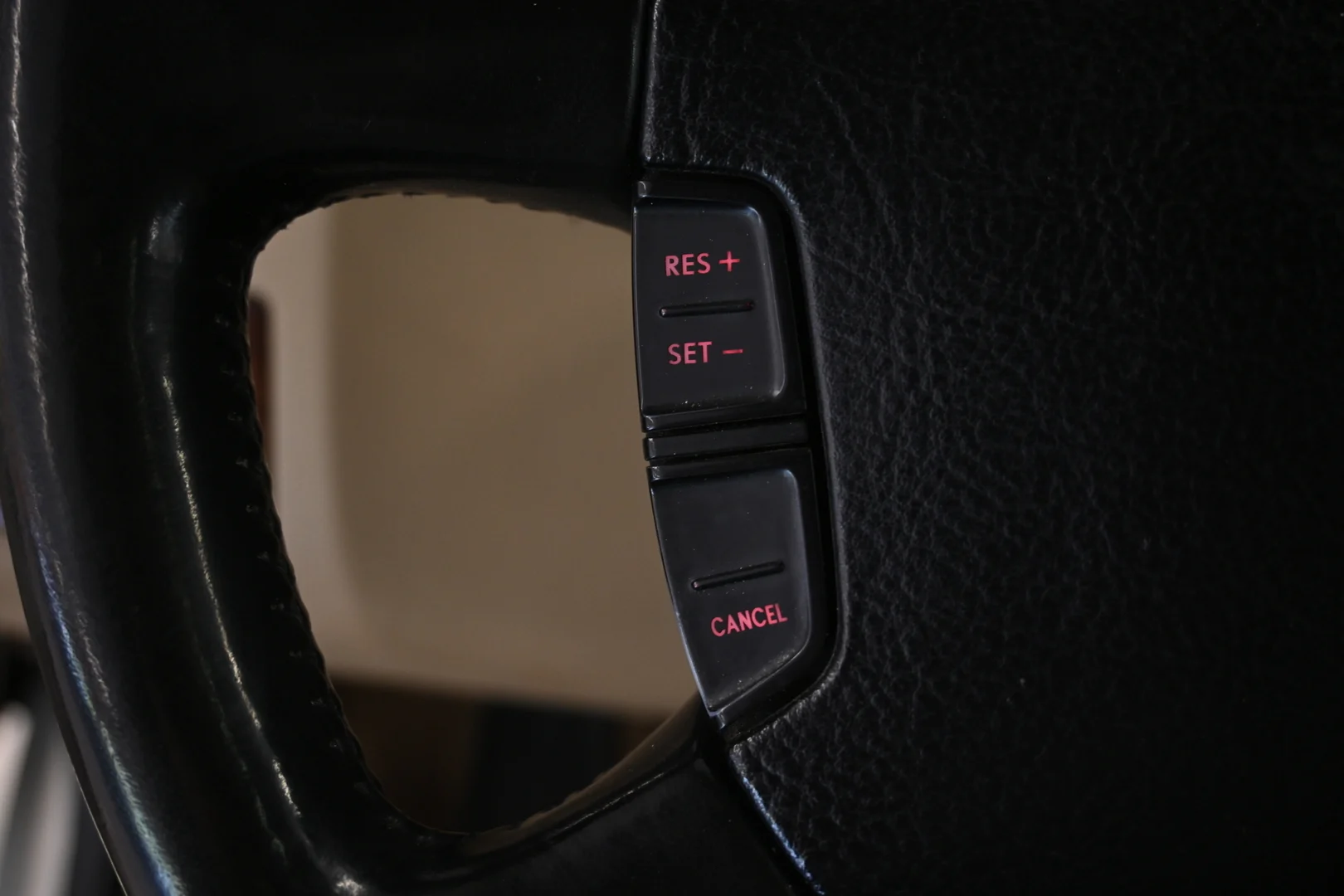 Car Image - 7LkwnFZUt6aSvB44ZIvJX5