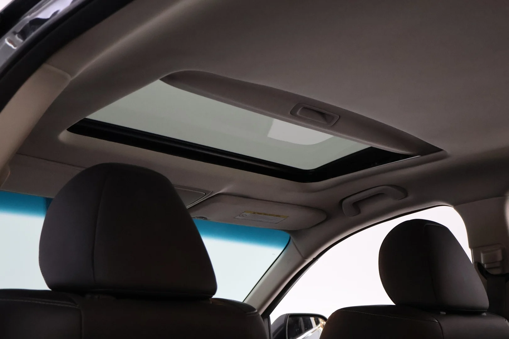 Car Image - 7m8C27Z6jibhzcOpkvnad9