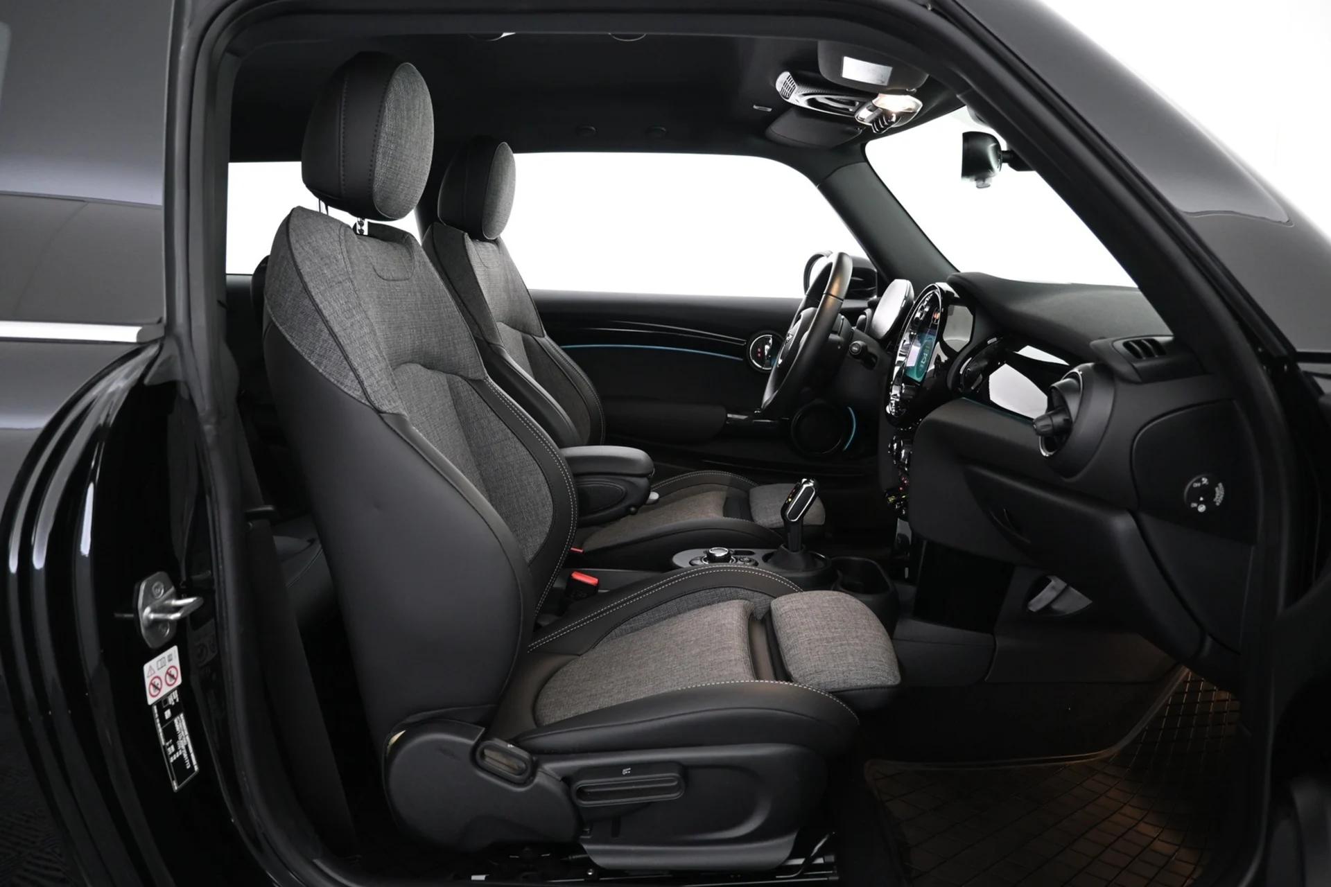 Car Image - 3FXpCFfengIY4ogoj0kYN
