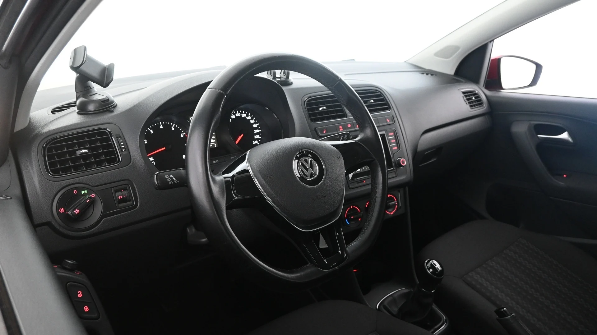 Car Image - 33YcLhea3ctTyZkhZkodbL