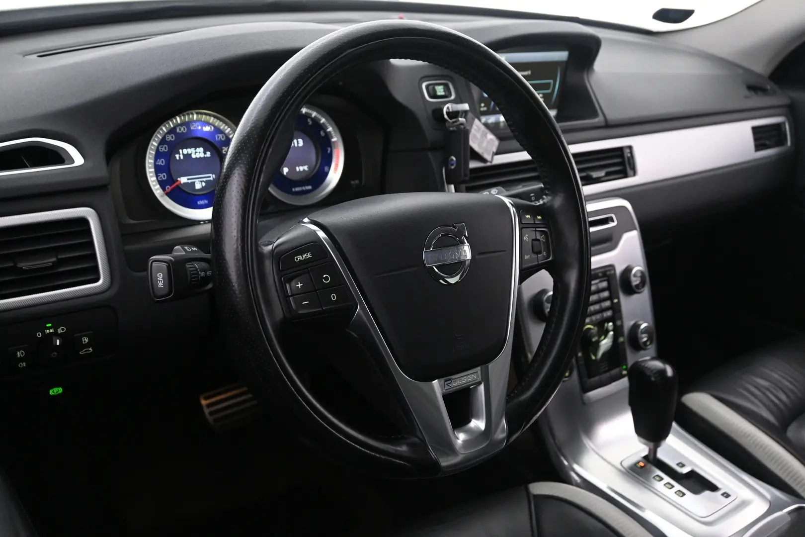 Car Image - 4AaJ5qpeFFk4AWf2ijj7zR