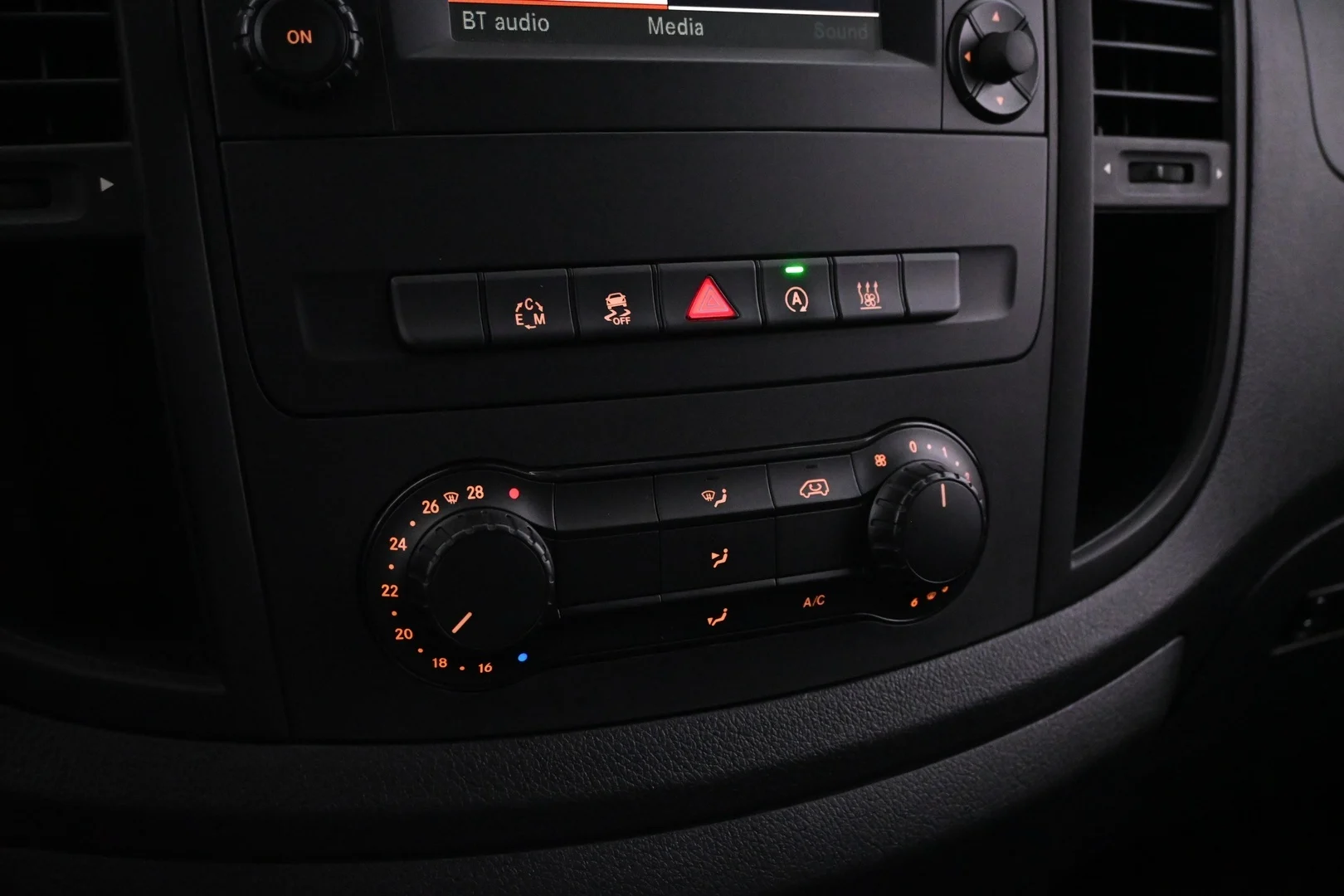 Car Image - 1RsZICwXr0TcdMGIeNj7sg