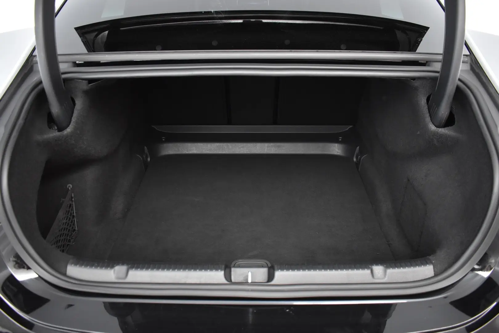 Car Image - DWzuOdhHX84dKYkYqVxia