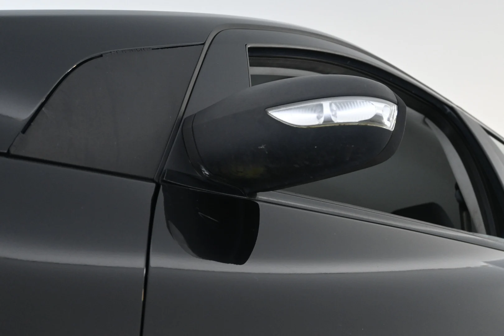 Car Image - 4RtncZOc1TPkBM4gDeyrJ9