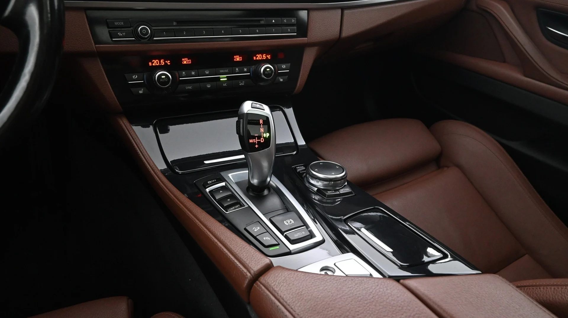Car Image - 76frSSuOAhiDVE1KFDuAsd