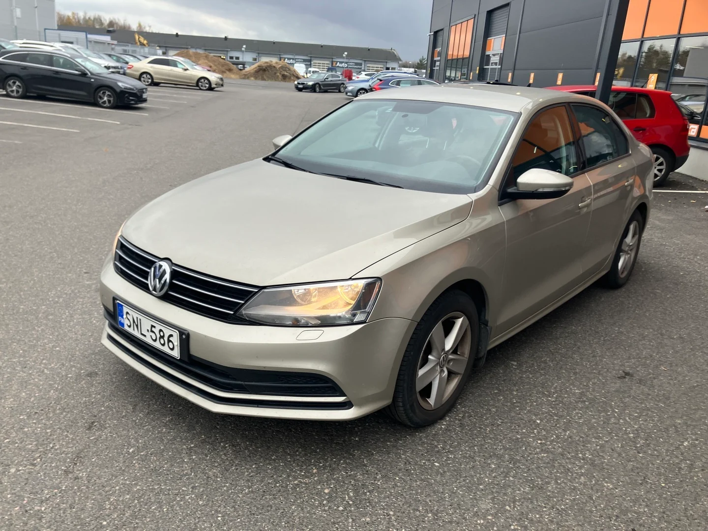 Car Image - 2od3WPM5BuW9l69aIXvPPF