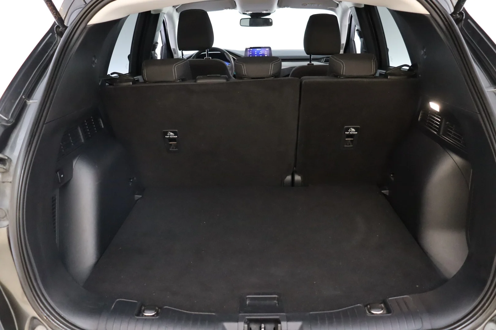 Car Image - lC1zo1oHYmuSF6GqUPZlK