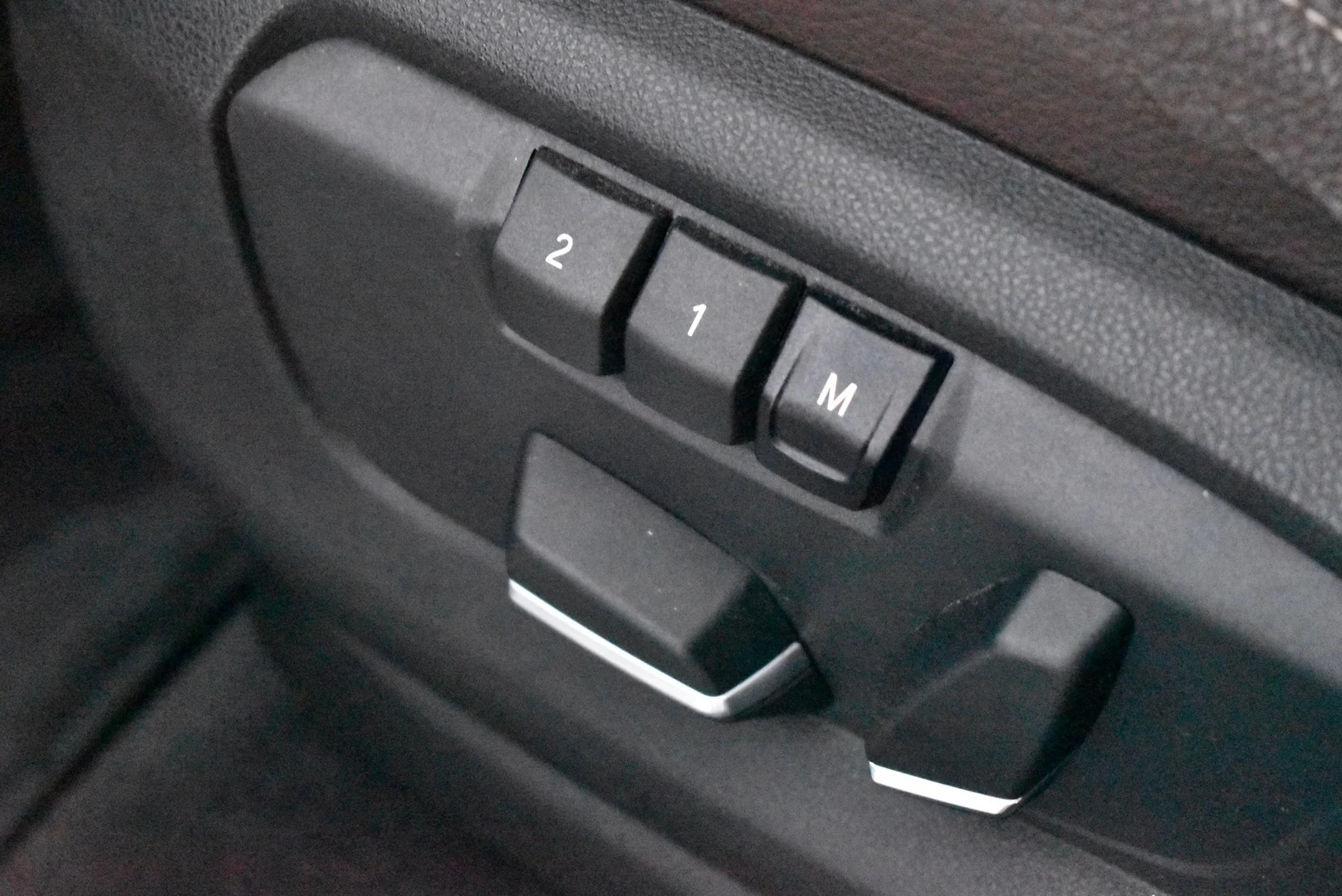 Car Image - 1neuPDgB5Fj7fhp0AASmiM