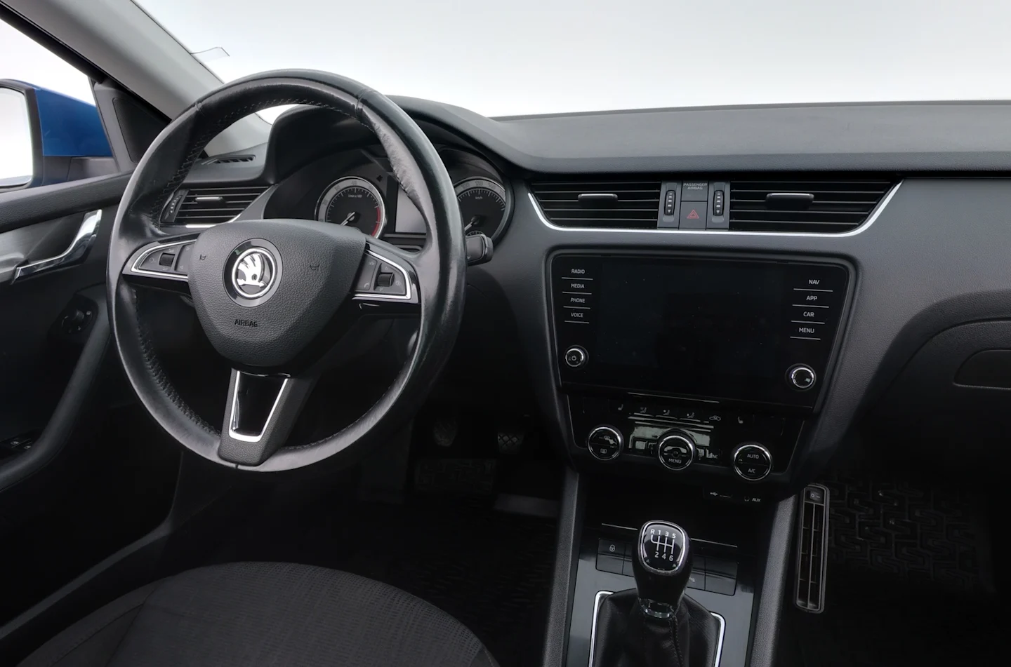 Car Image - 1feiueh3UlSTFQ7zEyUyUd