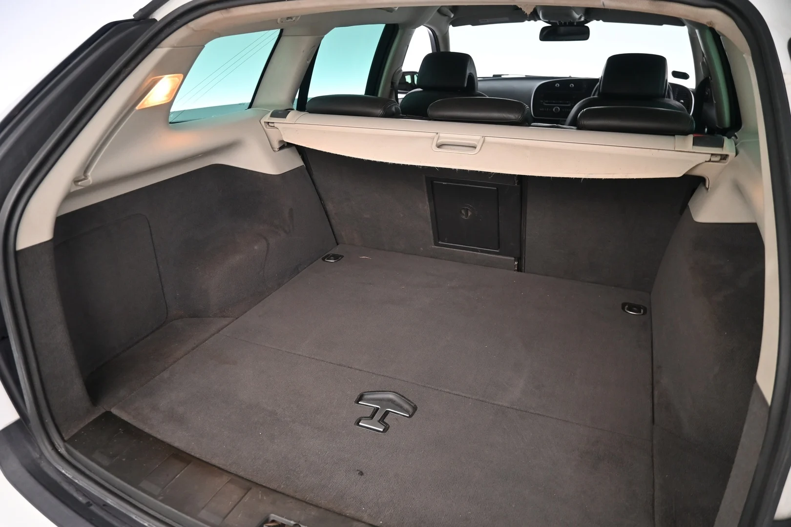Car Image - 5AbJyASRdMcj7470RIL08k