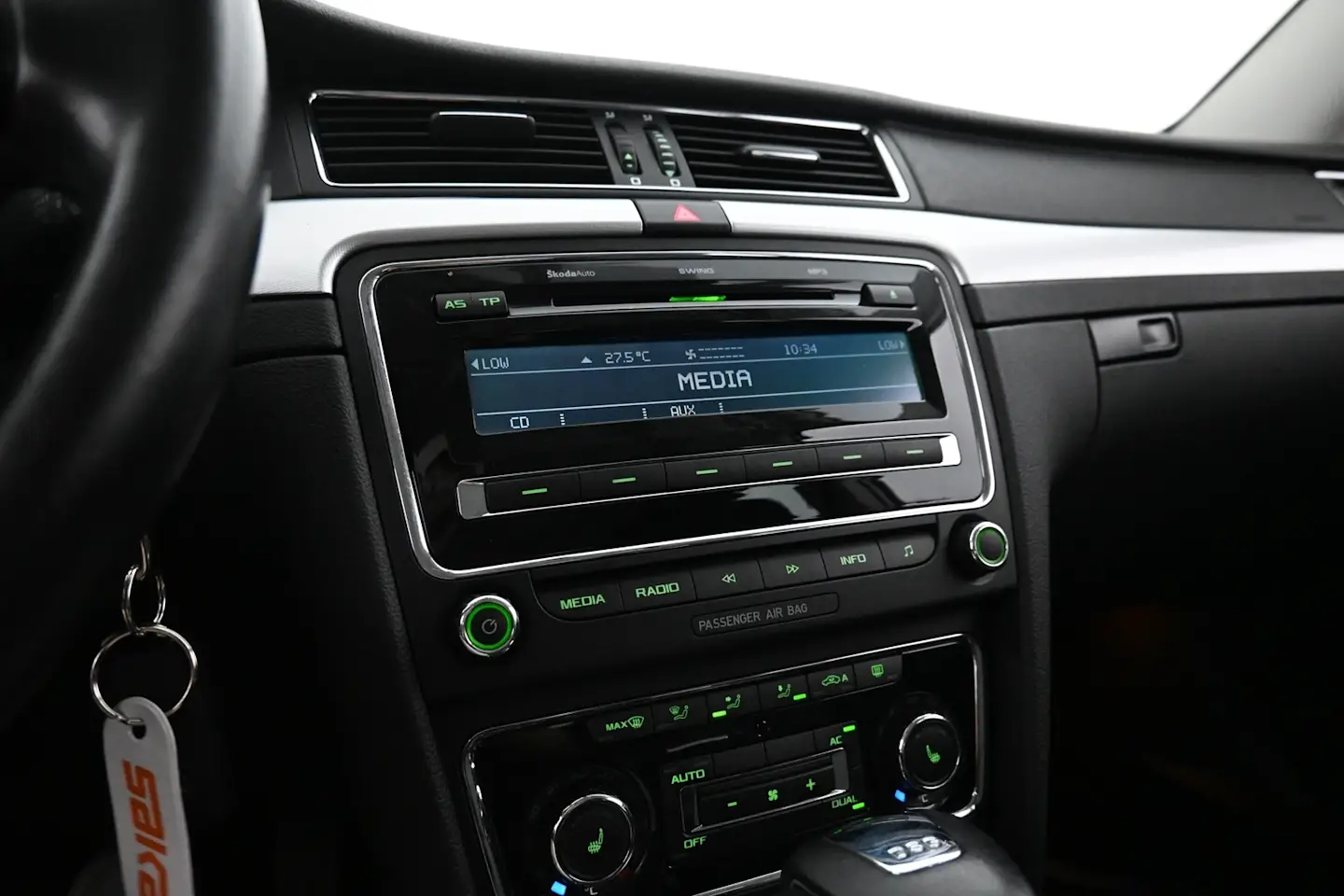 Car Image - 10D70mLS8qKi1WaRy1aI5M