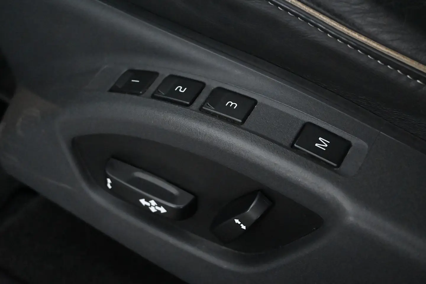Car Image - lmCUQPSB9RBfV45qtSugA