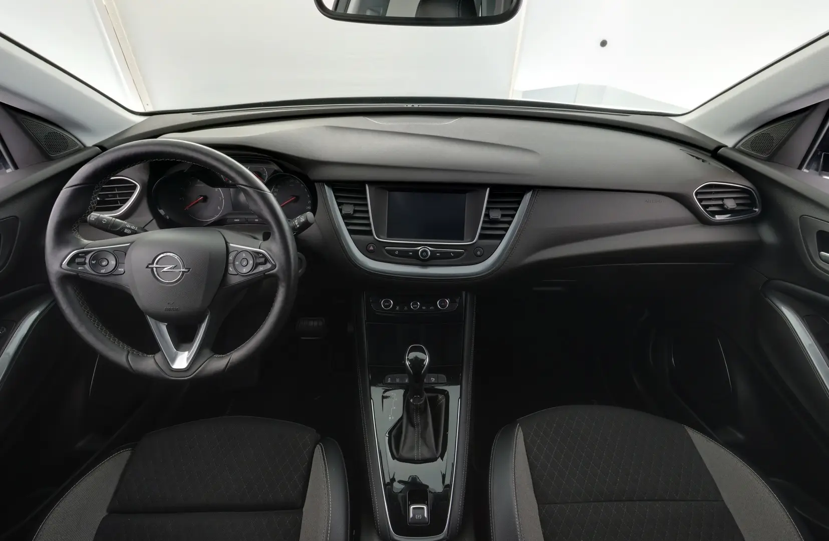 Car Image - 3XTe5u854KaV1hoi4eLIH