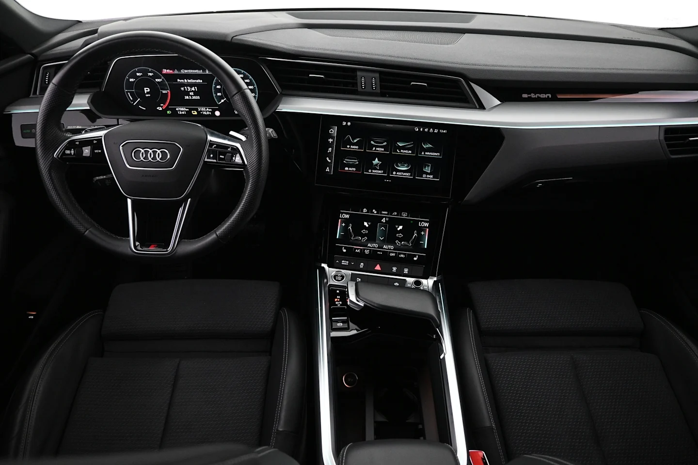 Car Image - 6LvkYvJfHlTz20ZEr3k0ji
