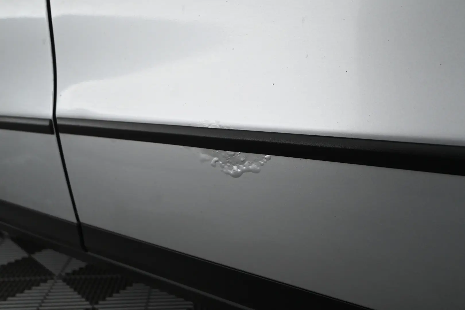 Car Image - yvekOTwZHCWzkVJs0PqxD