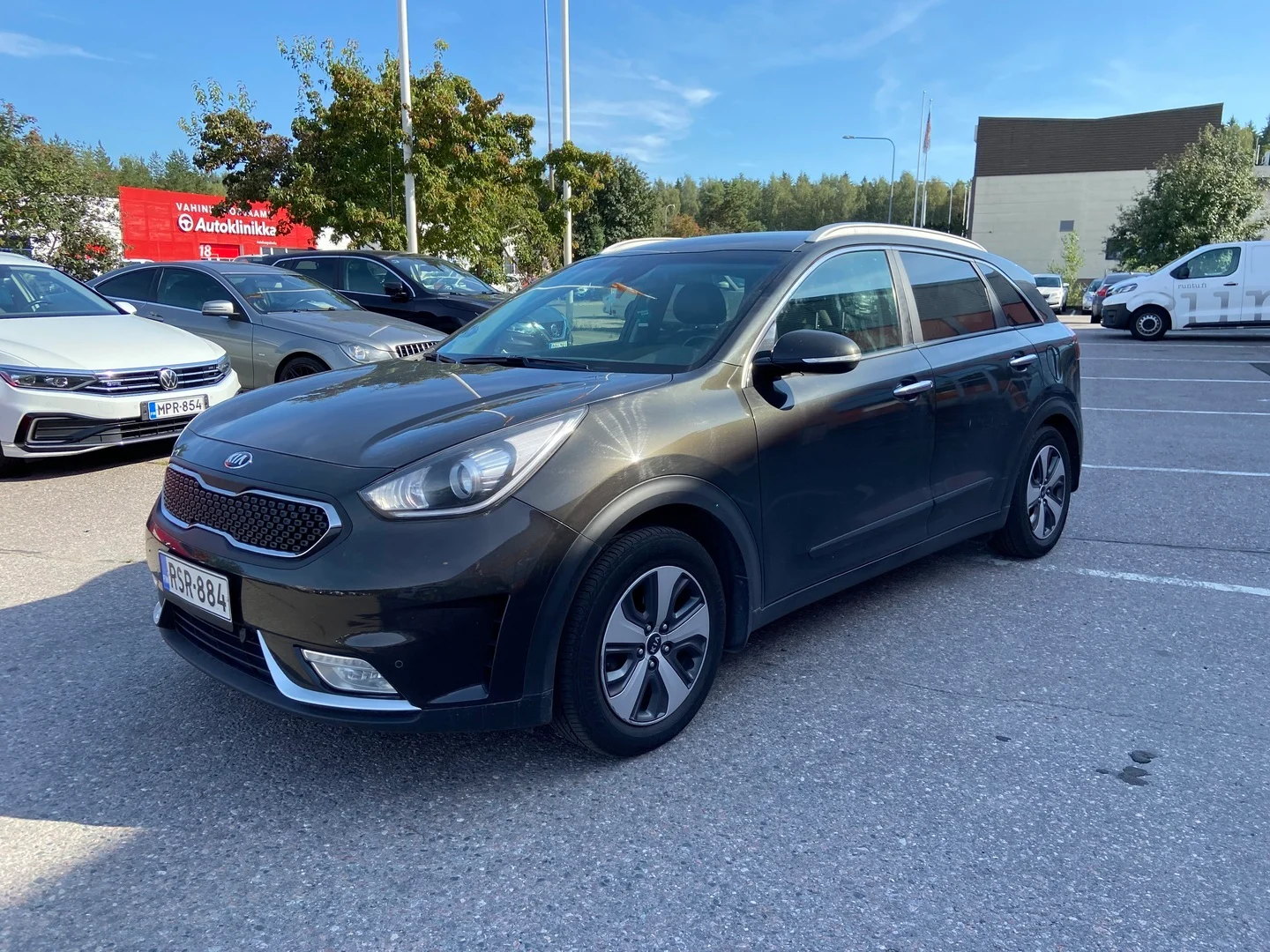Car Image - 2vj0aaq3OgHHpFcUbcchdE