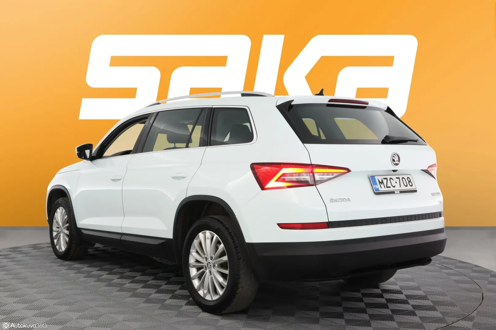 Car Image - 6VAlMILiVP9J8KbHu6L2pJ
