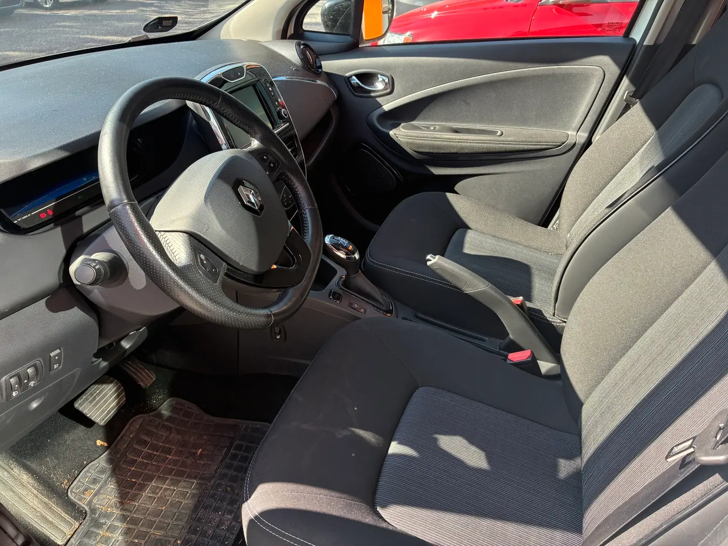 Car Image - 5yCIeAtM6NtqKPCnIhtNA6