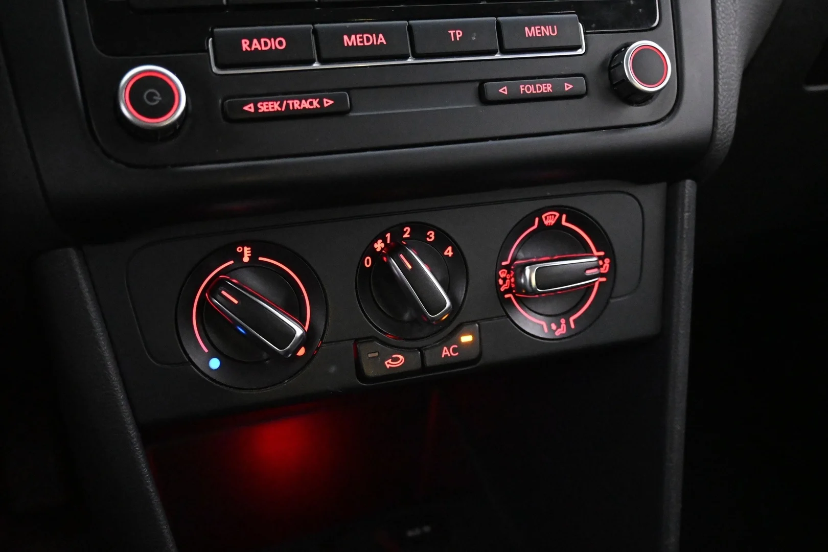 Car Image - 1x6aHRBV1AHN1sk2Y60ubs