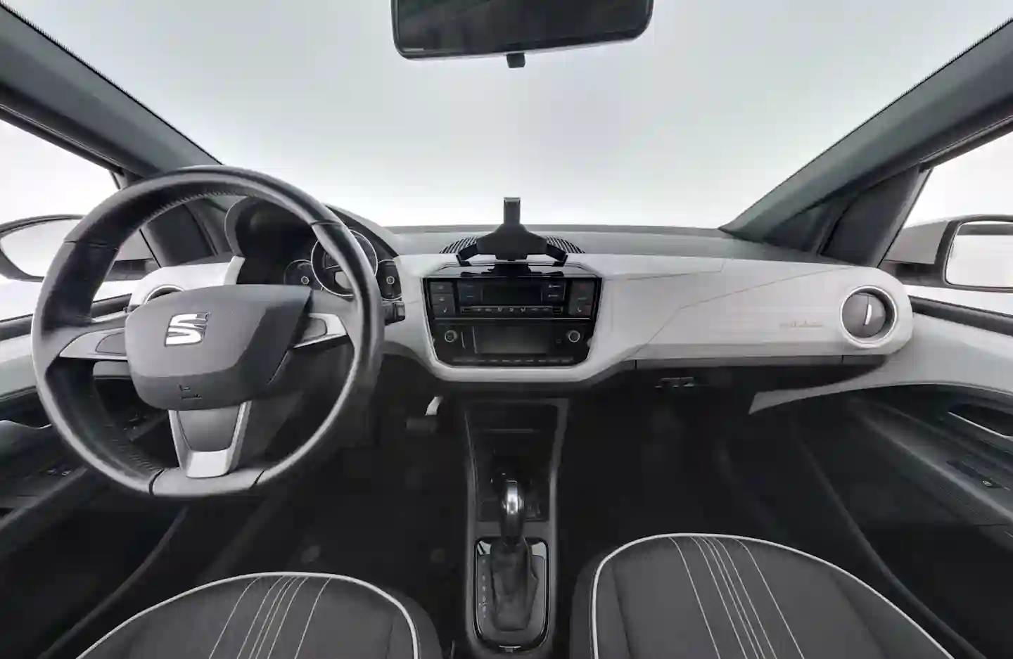 Car Image - 33gSiKYWe1SDzsVGjoF13u