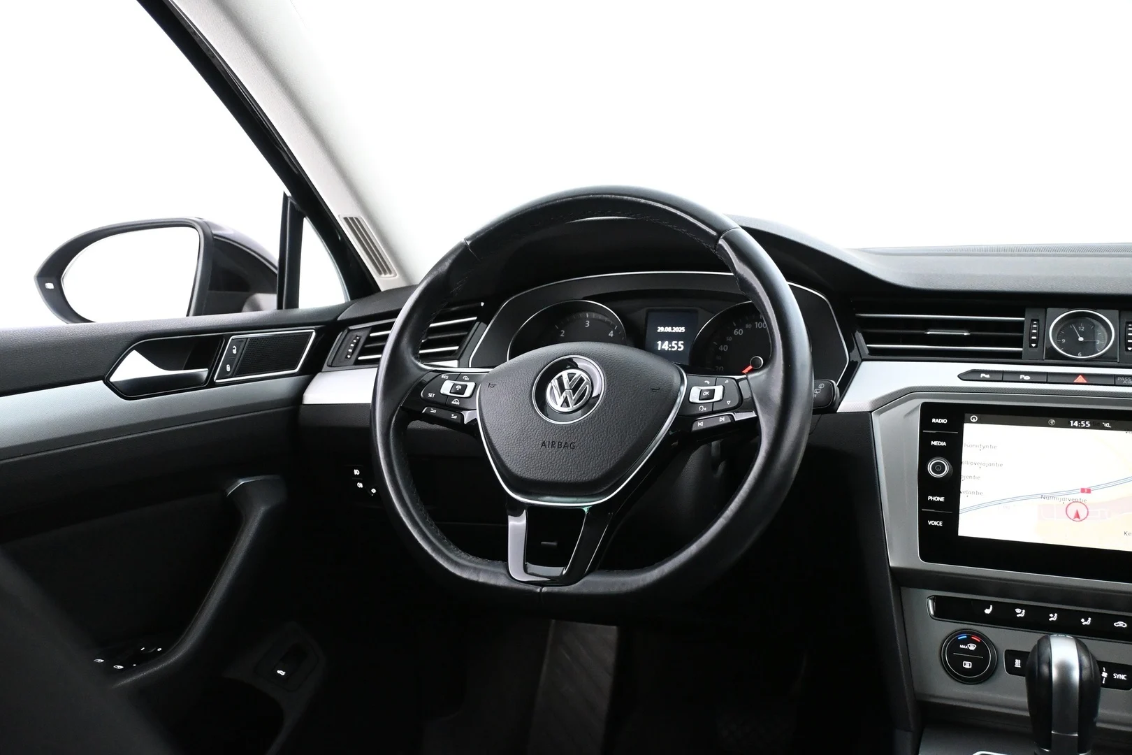 Car Image - 544Fyd8LEkIzxKFrnV8Z8q