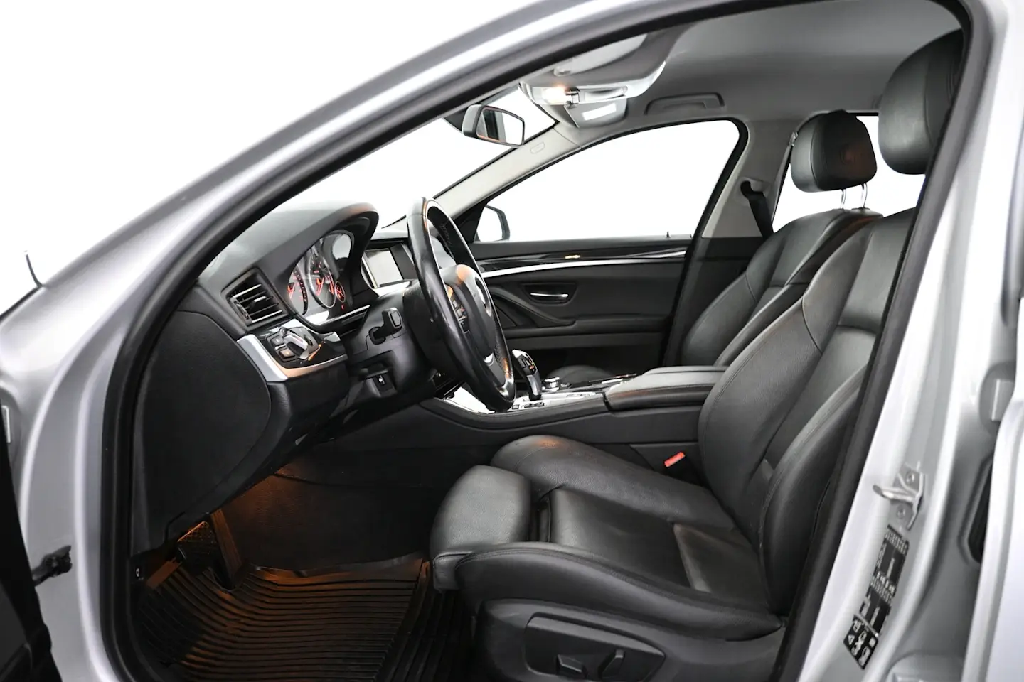 Car Image - 1VevYCrQuiml4OCXwl9RGm