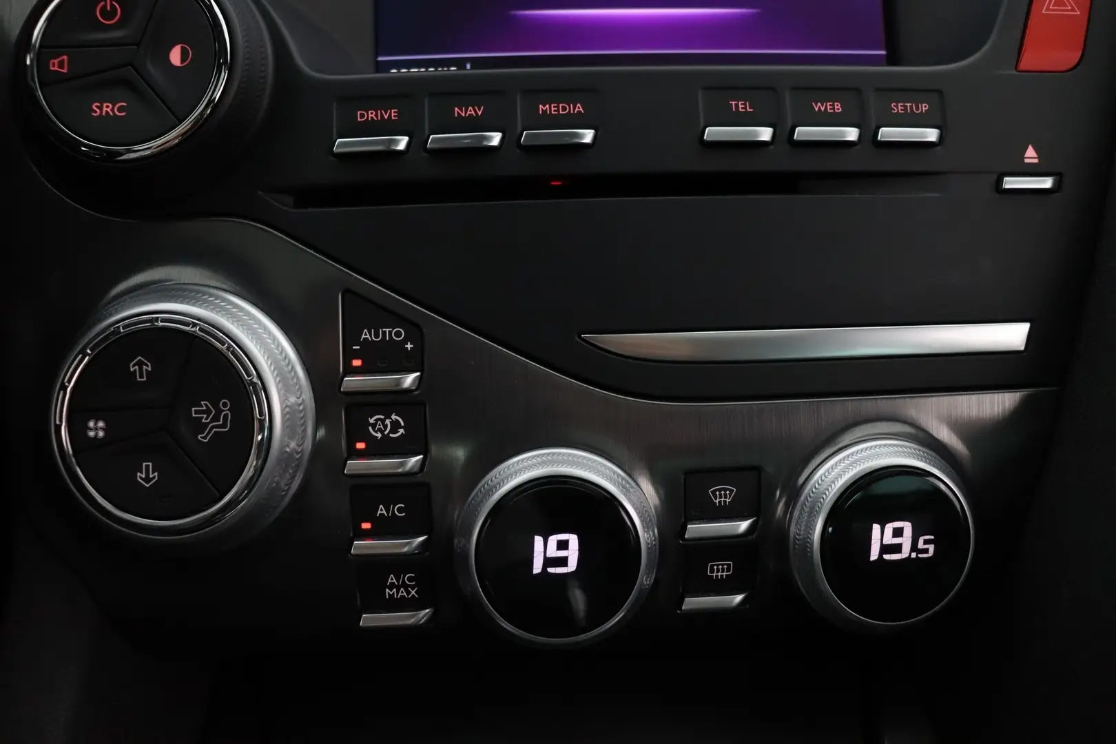 Car Image - 4lCrs1tBixFN2QY9NtDjpE