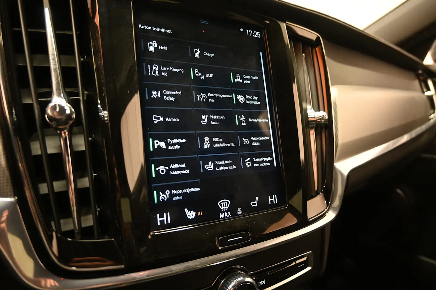 Car Image - 7uA1qSiMrZqz8cOSy1V6cZ