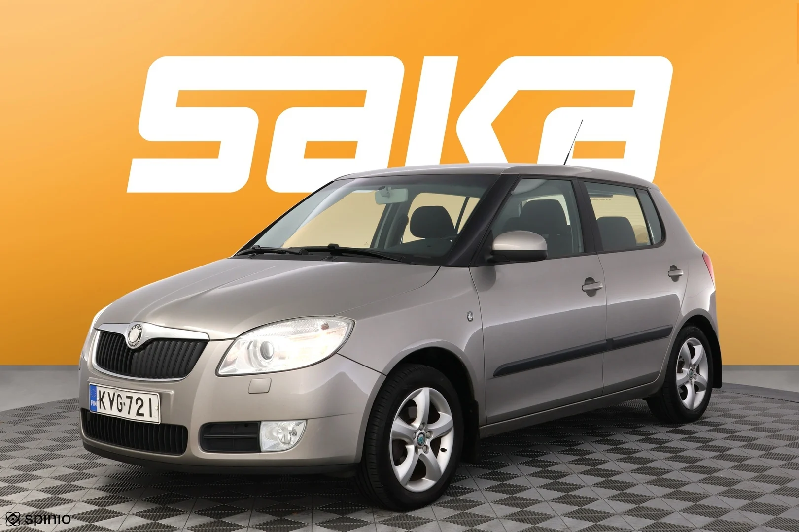 Car Image - 3nKXAnSw5LxPCF7HDJg0V5
