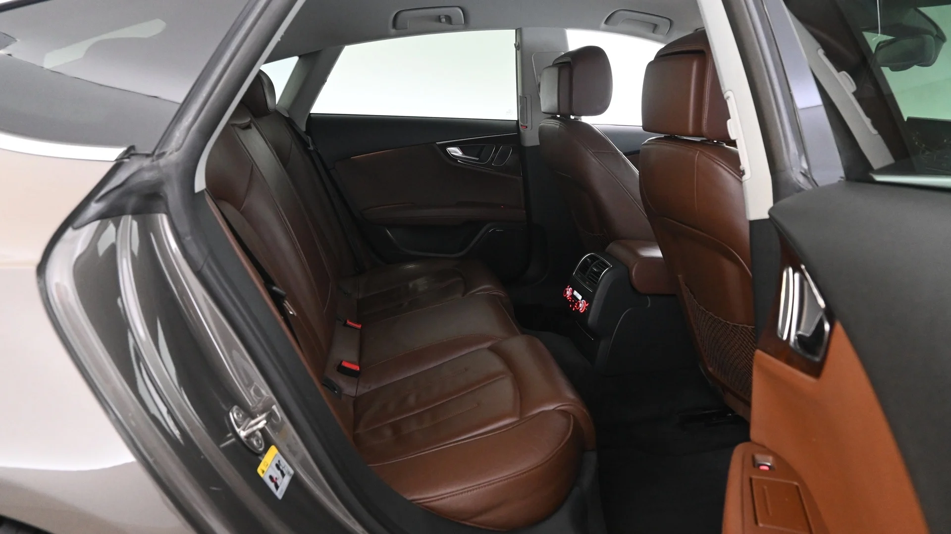 Car Image - nCj1fWAFLHiBzbP9K8VHx
