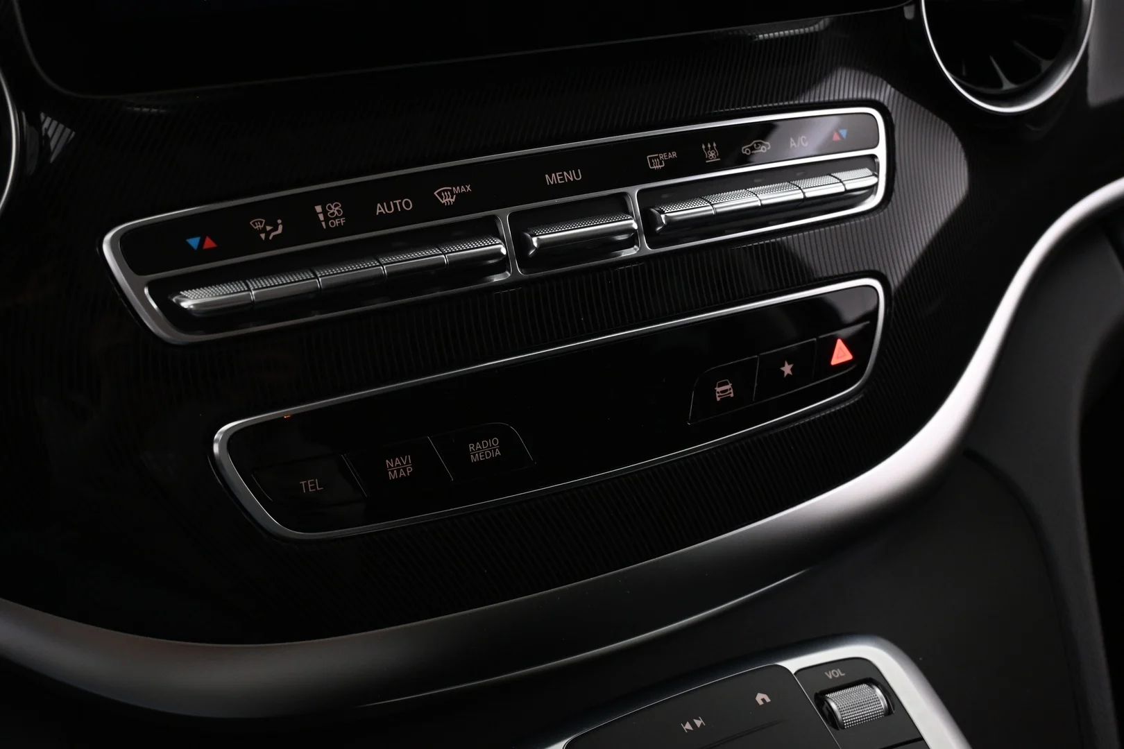 Car Image - 2wG2QD1PQkFrjMiN9UdJkV