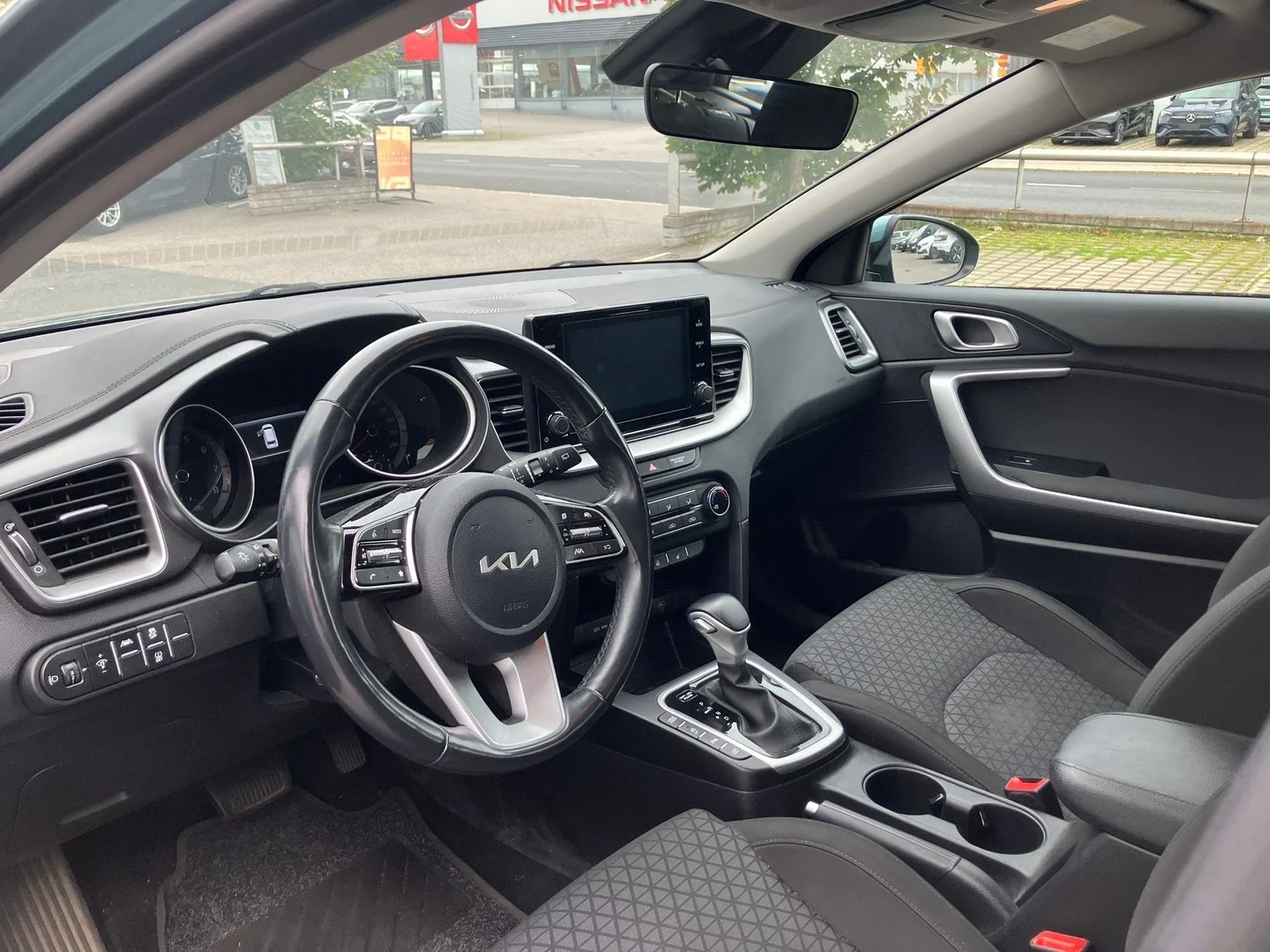 Car Image - 1cXmy7fNyibxc59qPzeUNz
