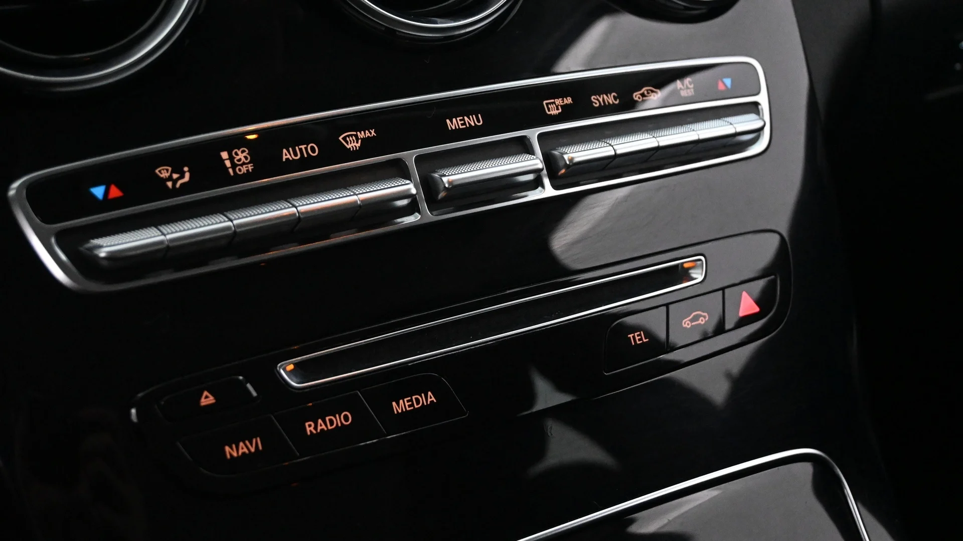 Car Image - 8fsJWIVRYIdcwd6IQihQN