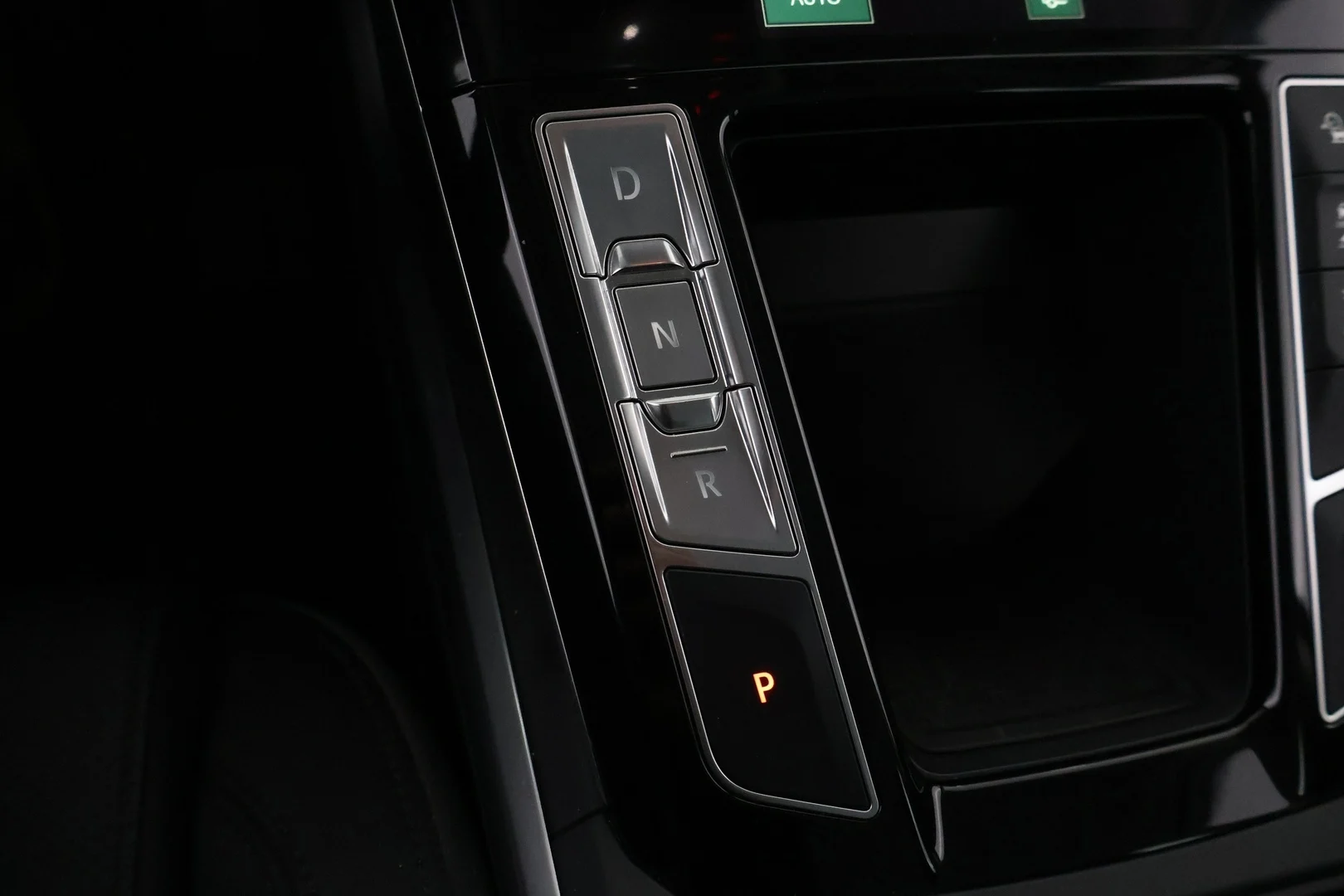 Car Image - 28n93X5WGVX9J91S1fyi4P
