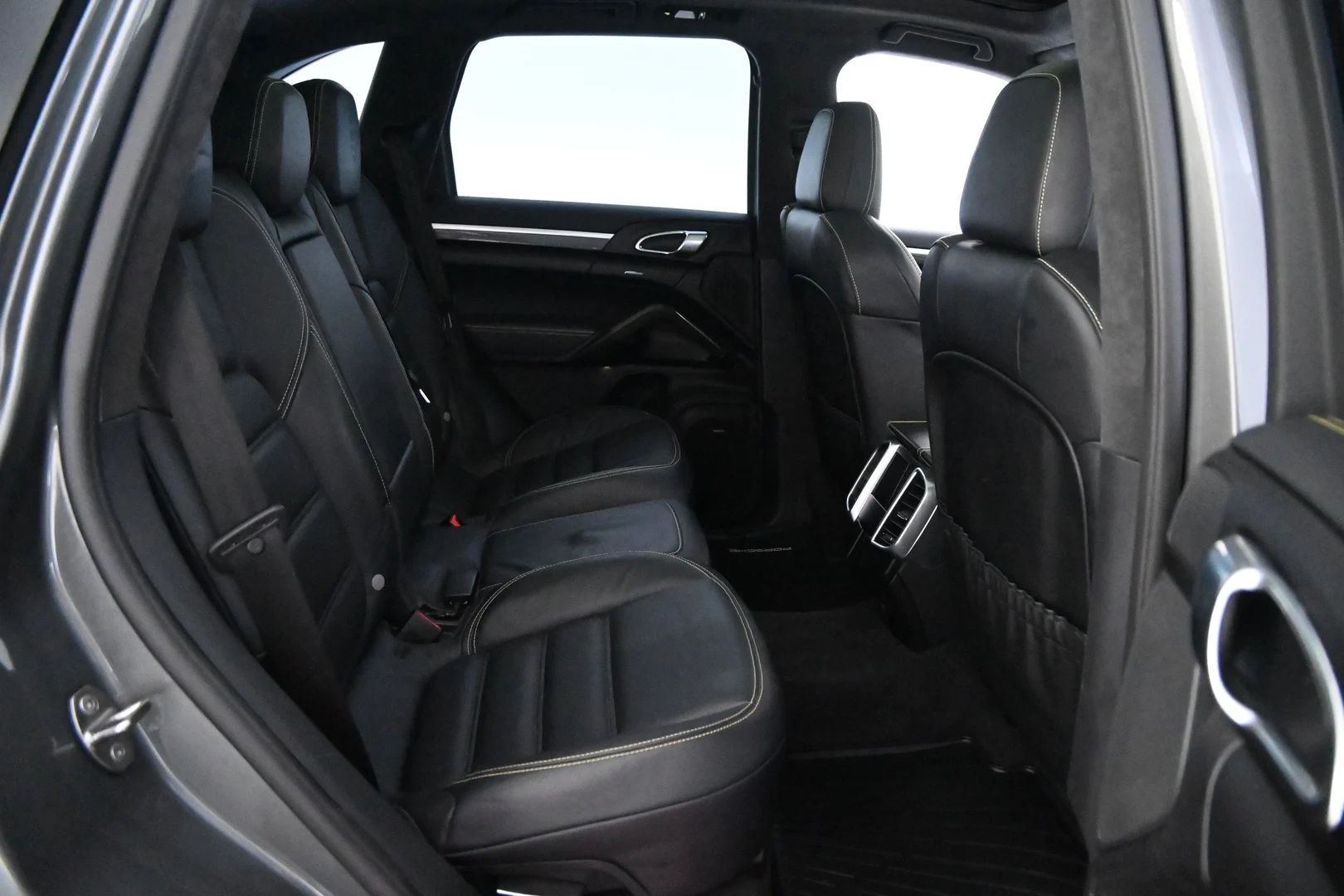 Car Image - 2JgLqTEthR90tVLp8p5Q1T