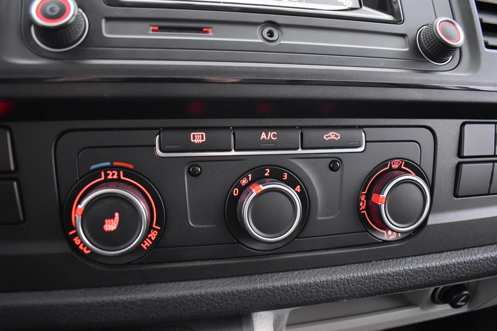 Car Image - 3bXQxLD92eYJvmnTMG8mZV